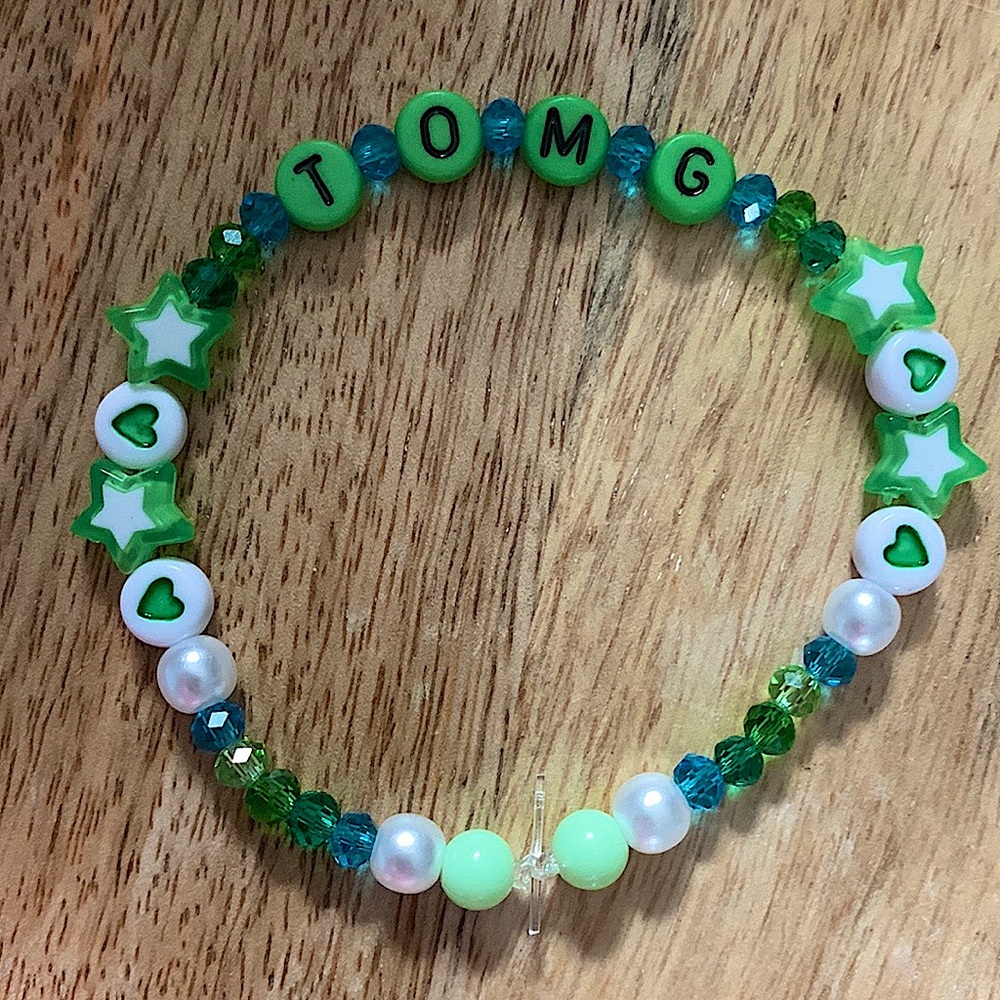Taylor Swift Handmade Friendship Beaded Bracelet
“Teardrops On My Guitar” - Picture 1 of 2